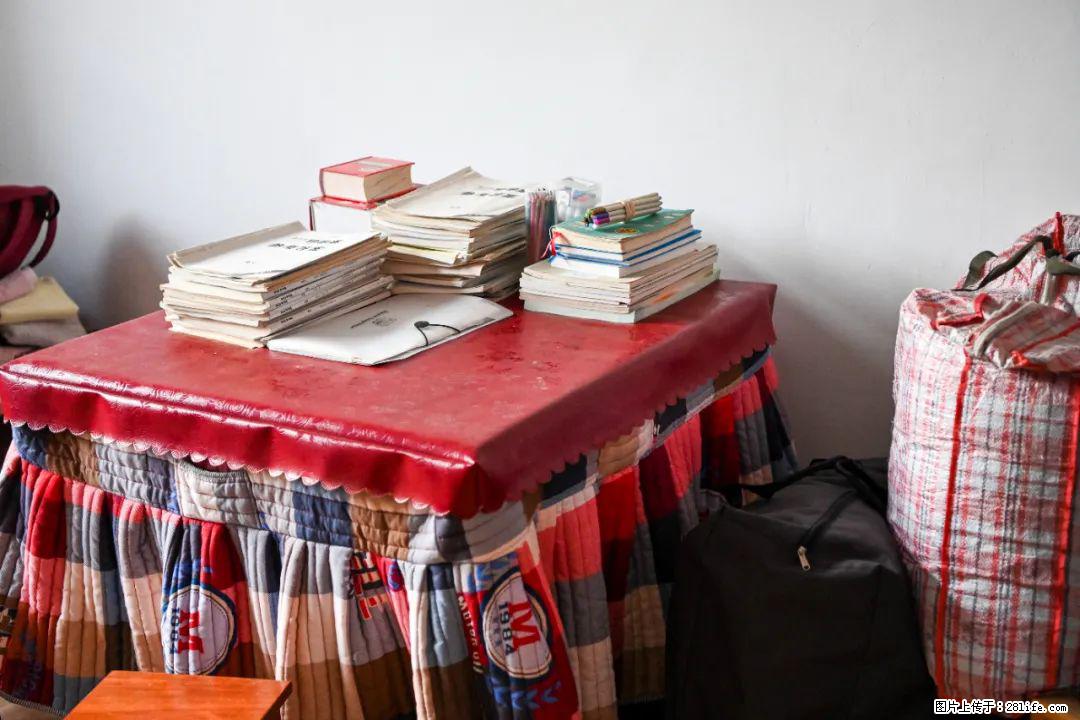 全网追的“扁担女孩”，找了一份暑假工，时薪12元 - 楚雄生活资讯 - 楚雄28生活网 cx.28life.com