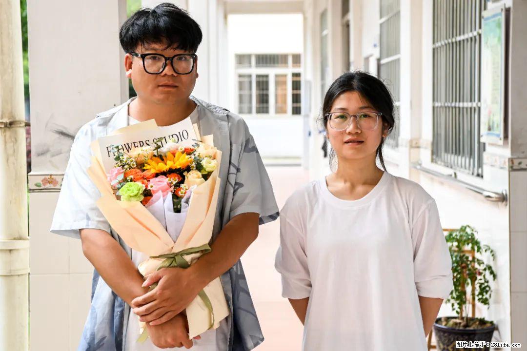 全网追的“扁担女孩”，找了一份暑假工，时薪12元 - 楚雄生活资讯 - 楚雄28生活网 cx.28life.com