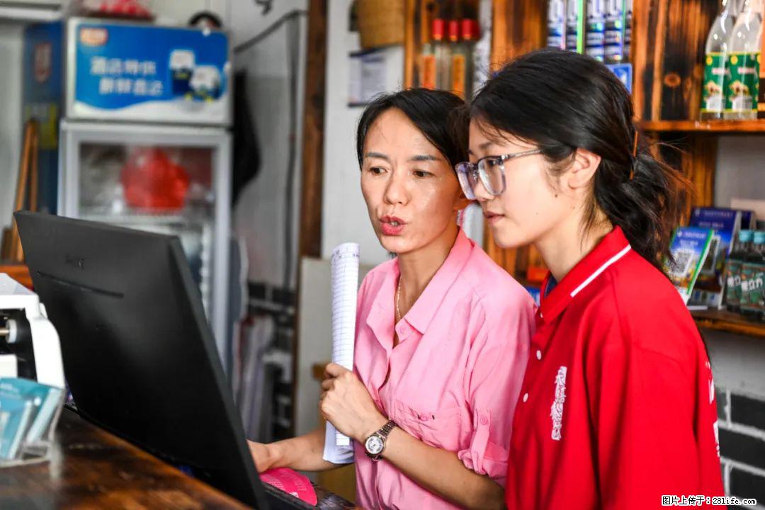 全网追的“扁担女孩”，找了一份暑假工，时薪12元 - 楚雄生活资讯 - 楚雄28生活网 cx.28life.com